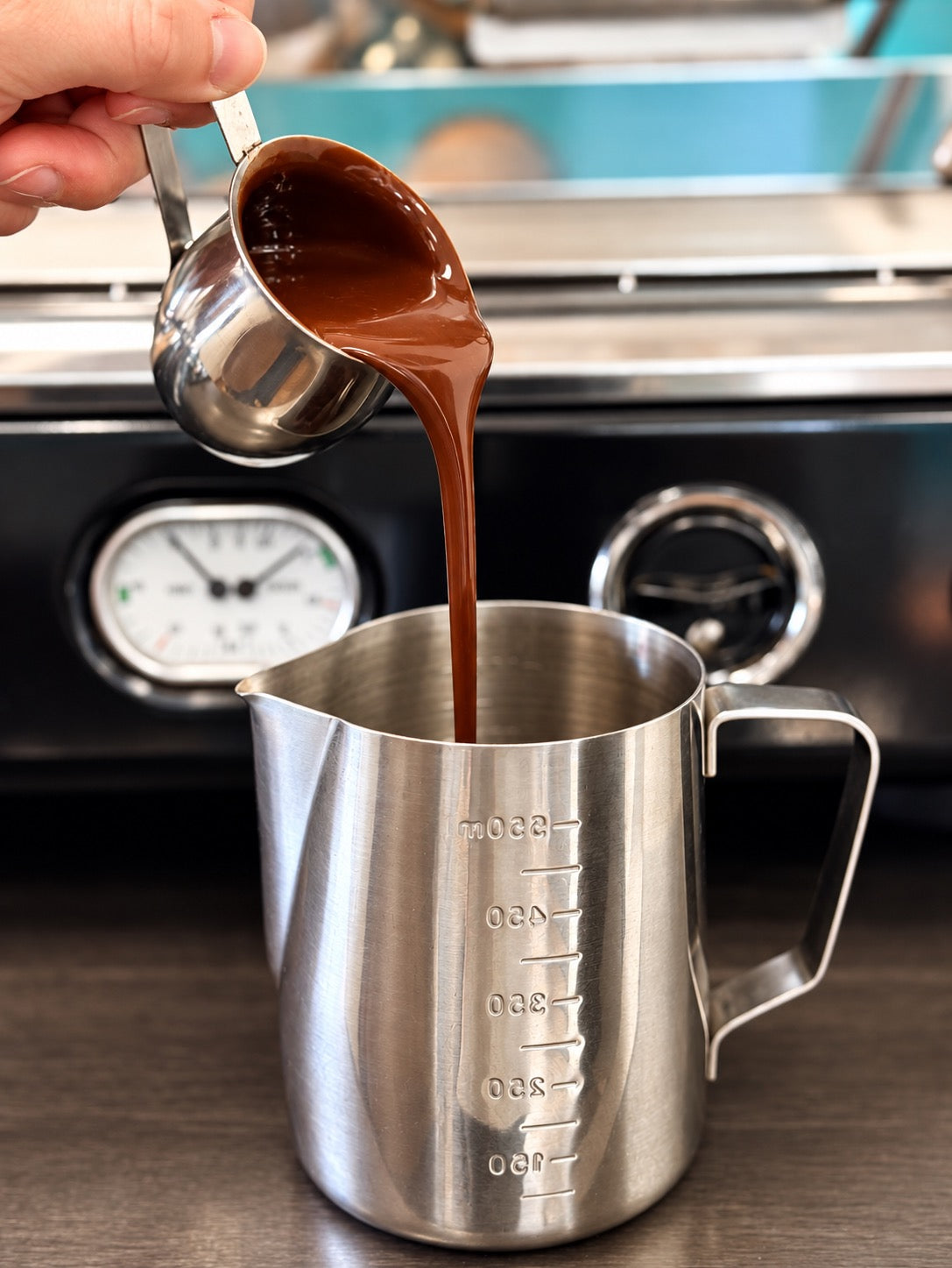 Prepared chocolate sauce for a professional beverage program